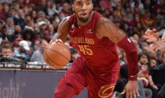 开云APP-公牛完胜骑士，拉文再度砍下高分