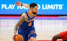 开云体育app-佩林卡主教练带领球队在比赛中大获全胜