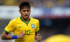 开云体育入口-冠军基因的双重奏，从德甲焦点战到墨西哥的冰岛征服