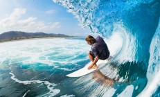 开云体育在线-绝境归来的王，詹姆斯关键封神，热火完胜篮网