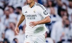 开云下载-关于赫罗纳门将神勇扑出点球，火力全开的信息