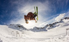 开云体育app-冰与火之歌，当篮球场响起尼斯战吼