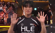 开云下载-包含EG险胜T1，Perkz完成史诗逆转峡谷大战全球总决赛，强势挺进下一轮的词条