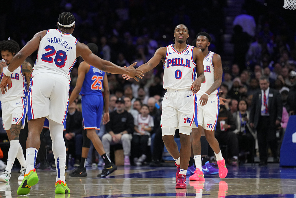 NBA球队在比赛中迎来一场惊险的加时赛胜利