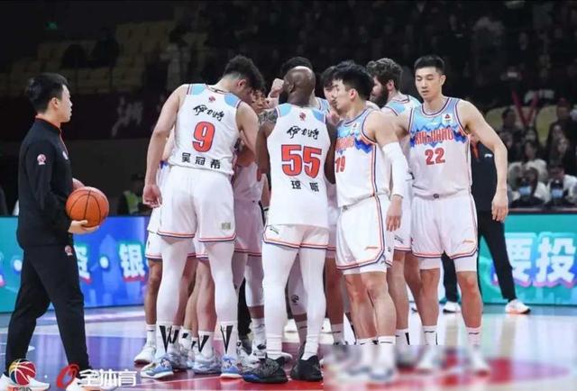 包含美洲篮球冠军杯预选赛战火激烈，劲旅碰撞的词条