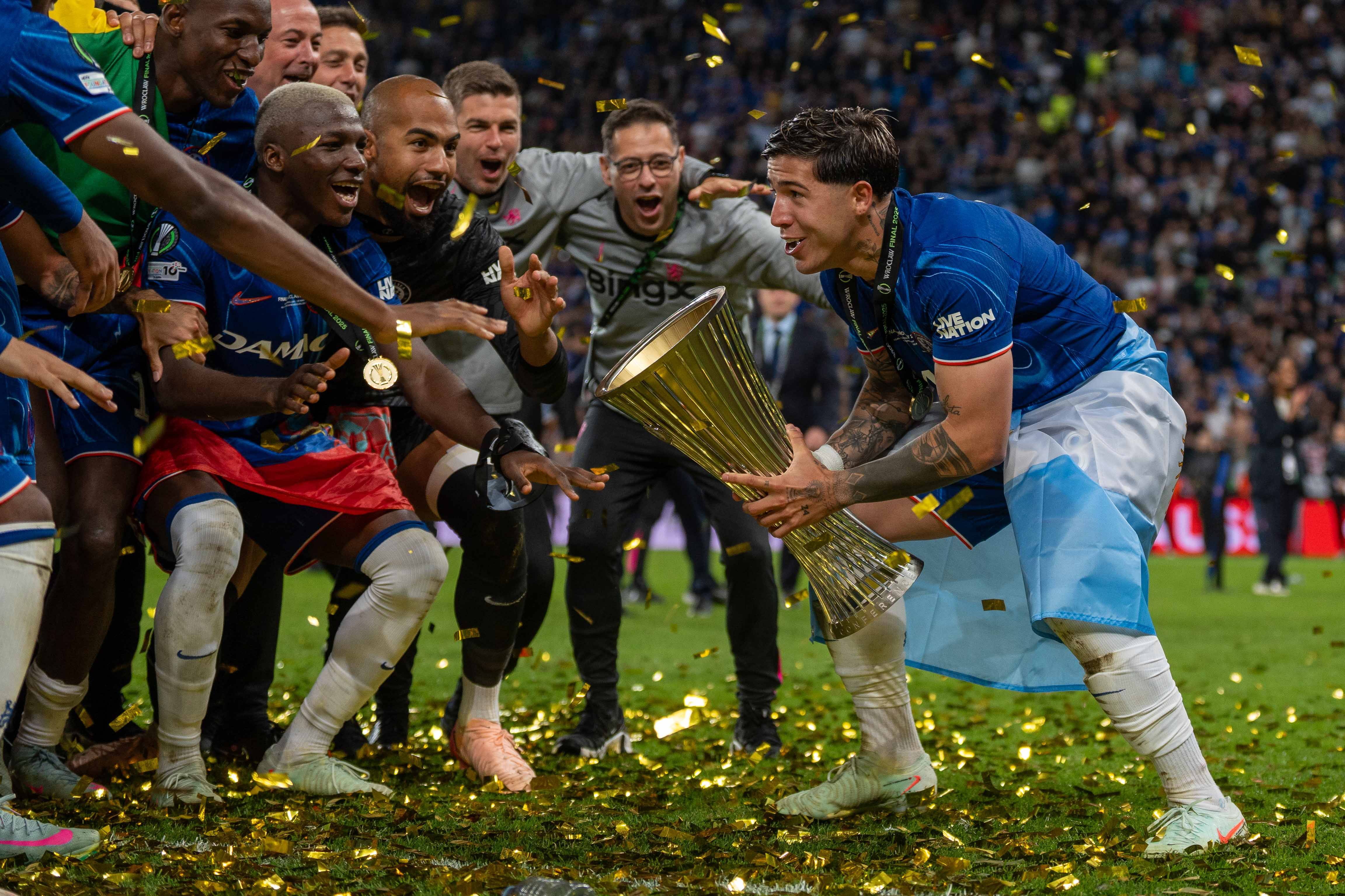 切尔西与奥林匹亚科斯对决，争取胜利晋级