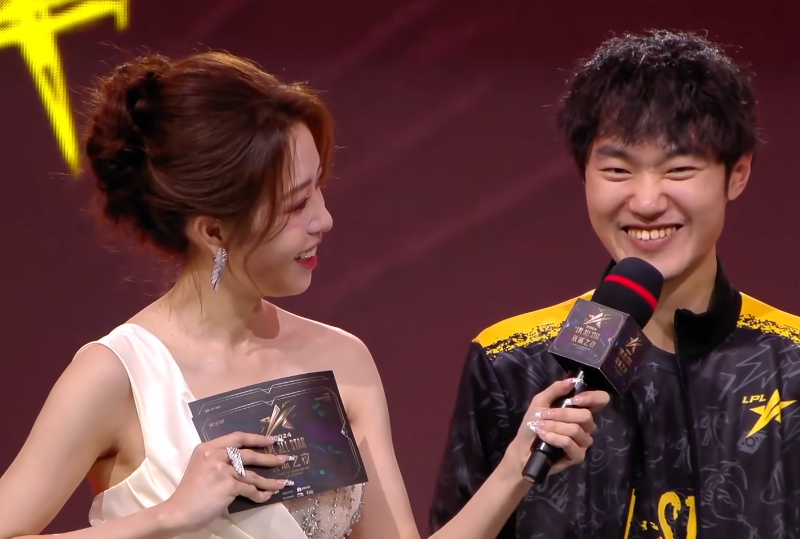 T1碾压100T，Bin单局斩获MVP宿命之战八强赛，点燃全场激情