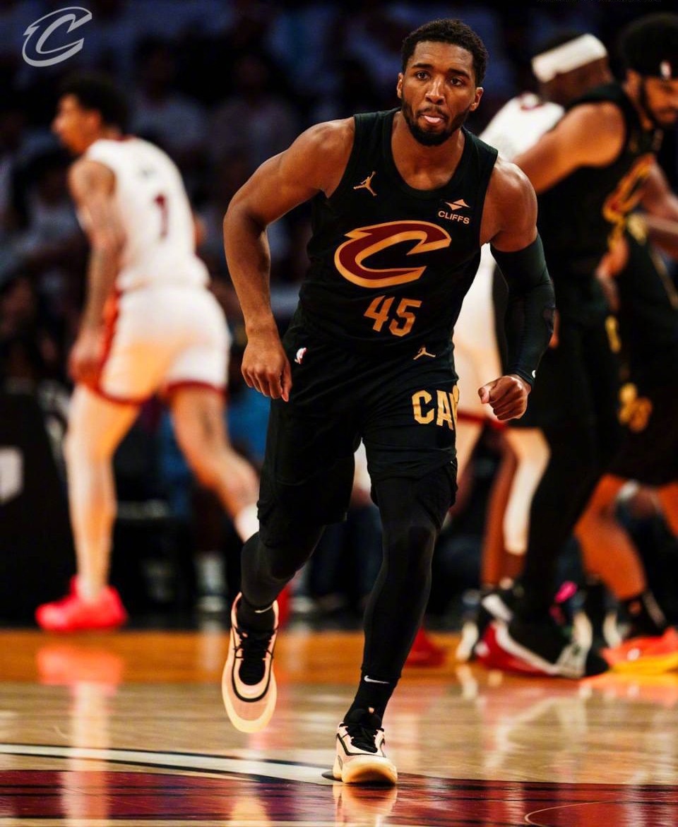 关于热火队实力出众，晋级前途无限的信息