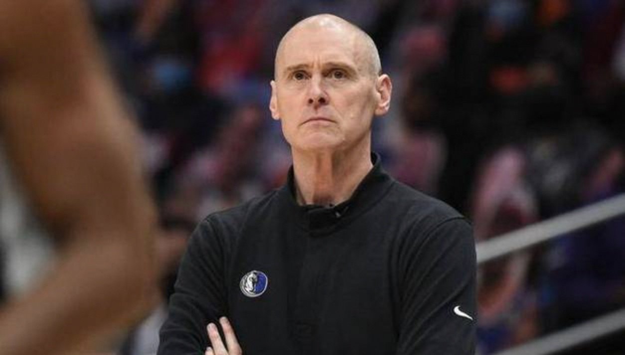 步行者主帅因指责裁判被罚款