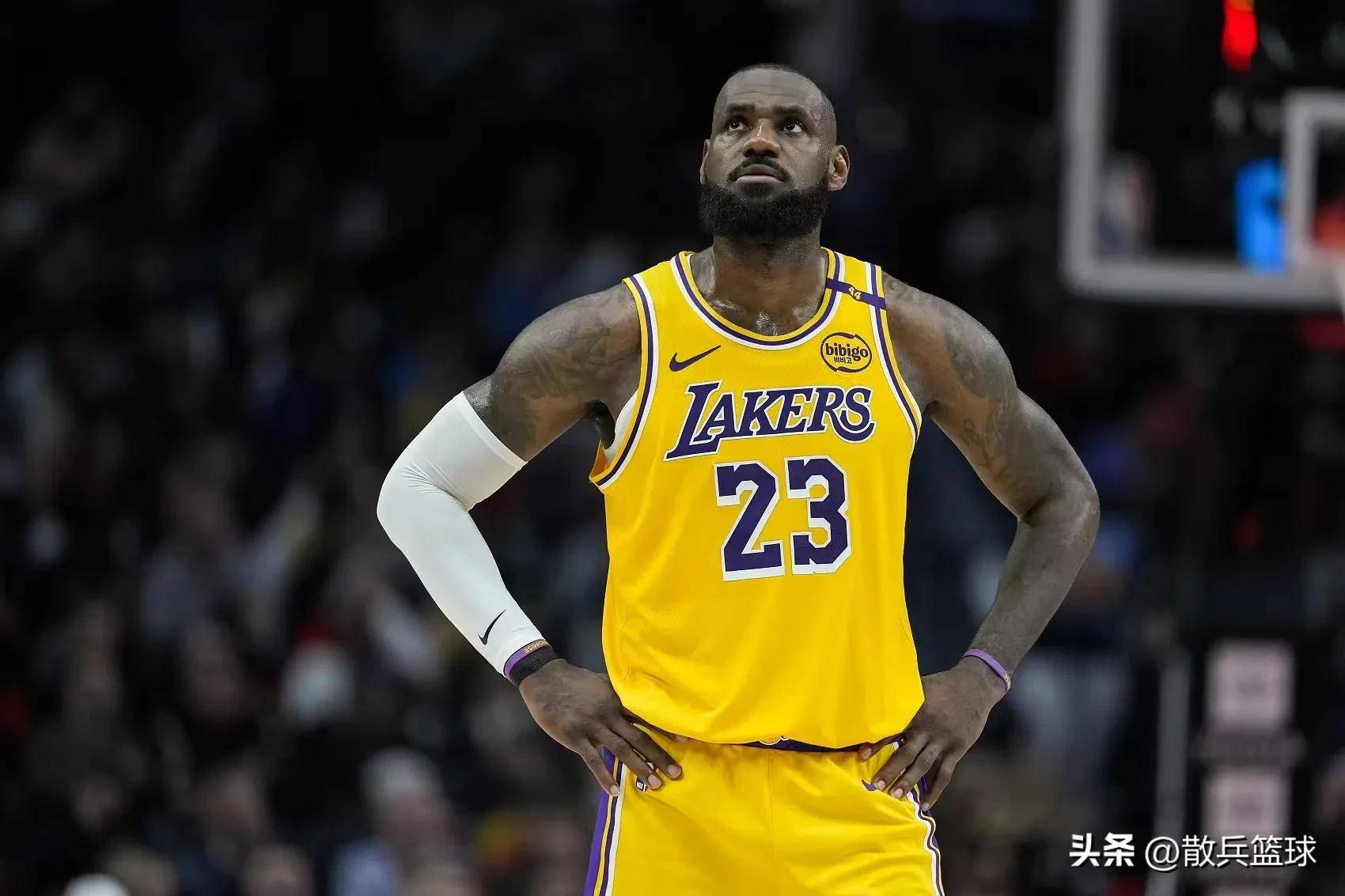 湖人大胜从者，詹皇连续20+得分