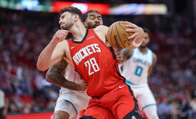 黄蜂队遭遇惨败，不敌火箭队被淘汰