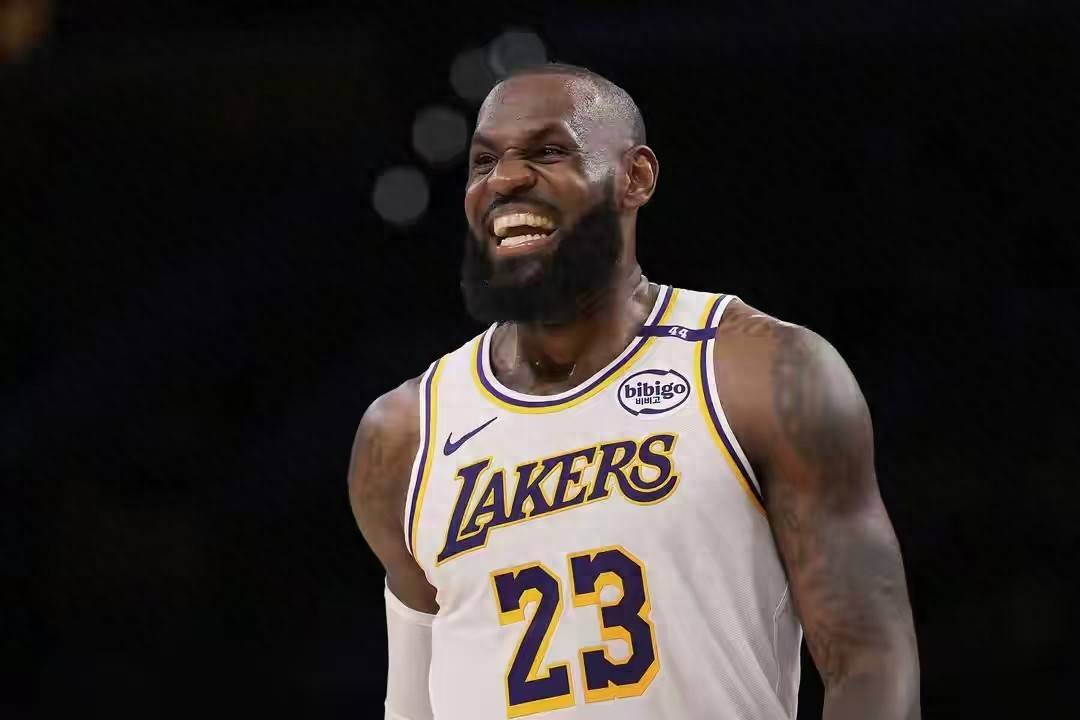 关于湖人惨败灰熊：詹皇奋力仍无法助队取得胜利的信息