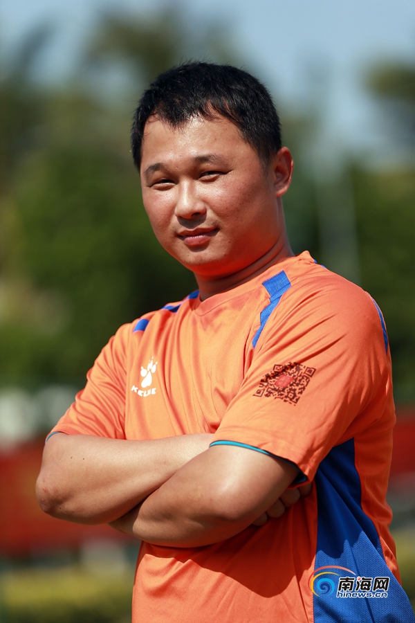 雷恩球员公益活动展开,团结球队力量 雷恩球员公益活动展开,团结球队力量