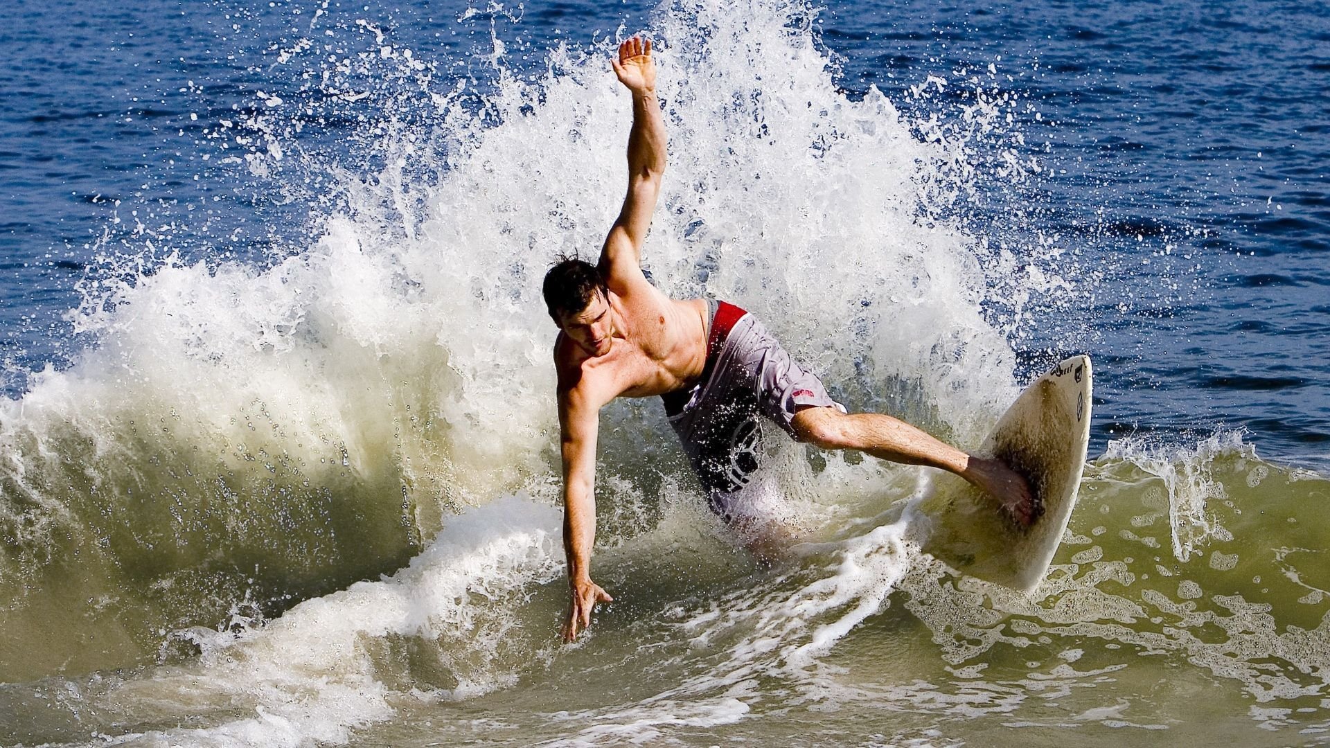 铁血马刺踏碎爵士旋律，2026世界杯的战术绞杀与秩序更迭