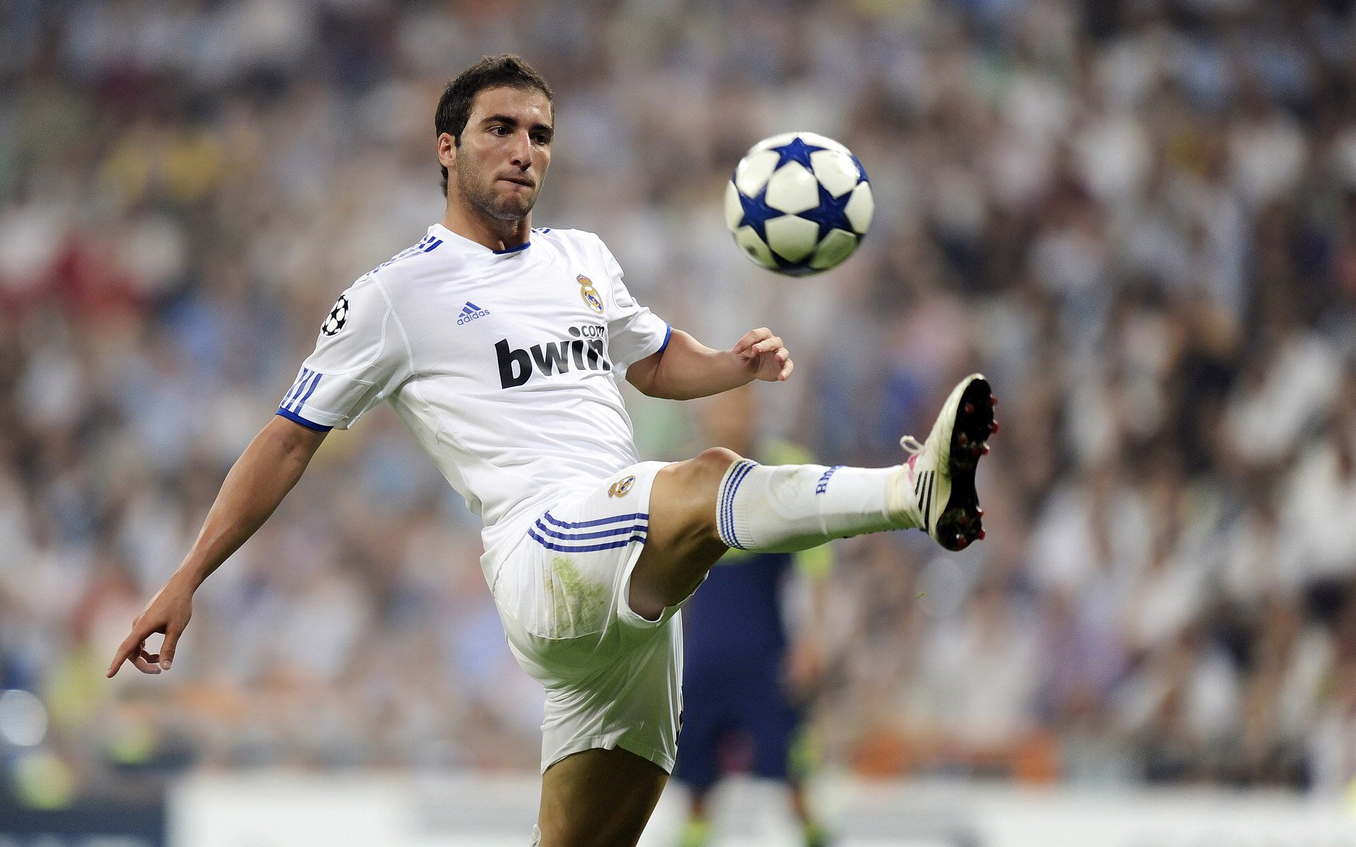 舞台越大，佩德里越强，西班牙在奥运巅峰对决中胜美国晋级决赛