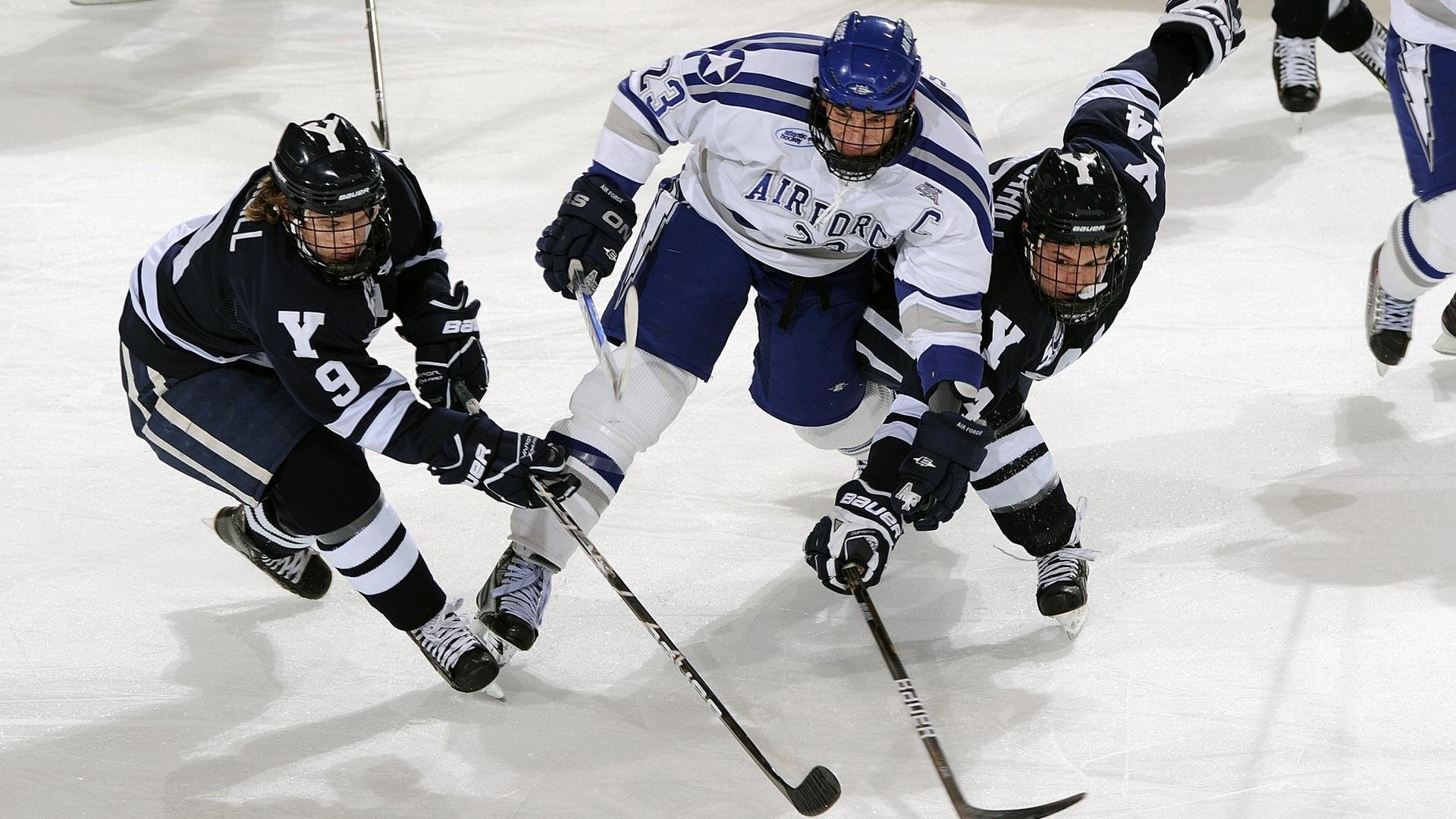 聚光灯下，巨人的苏醒