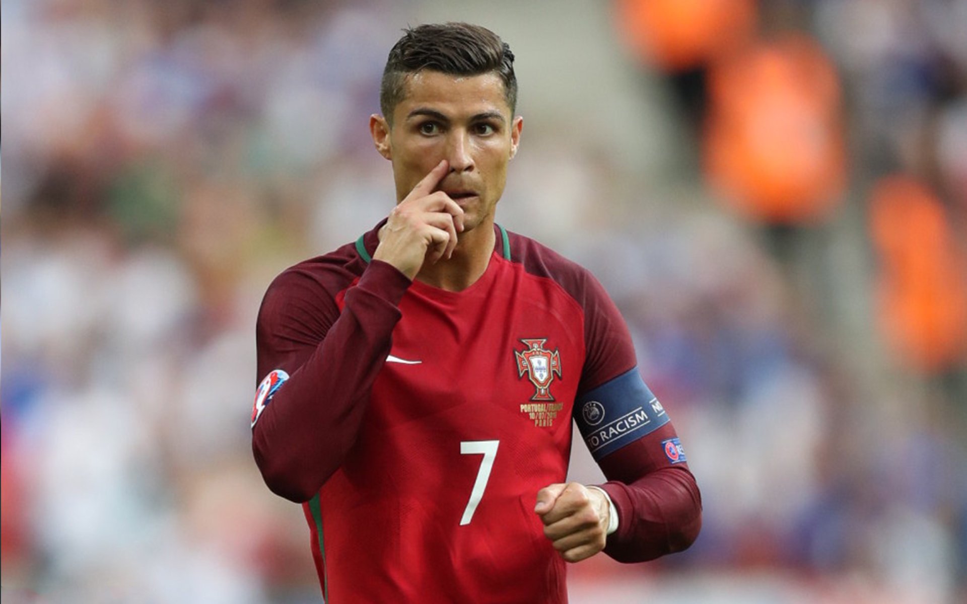 当哥伦比亚披上蓝月战袍，萨内射穿时空的制胜球