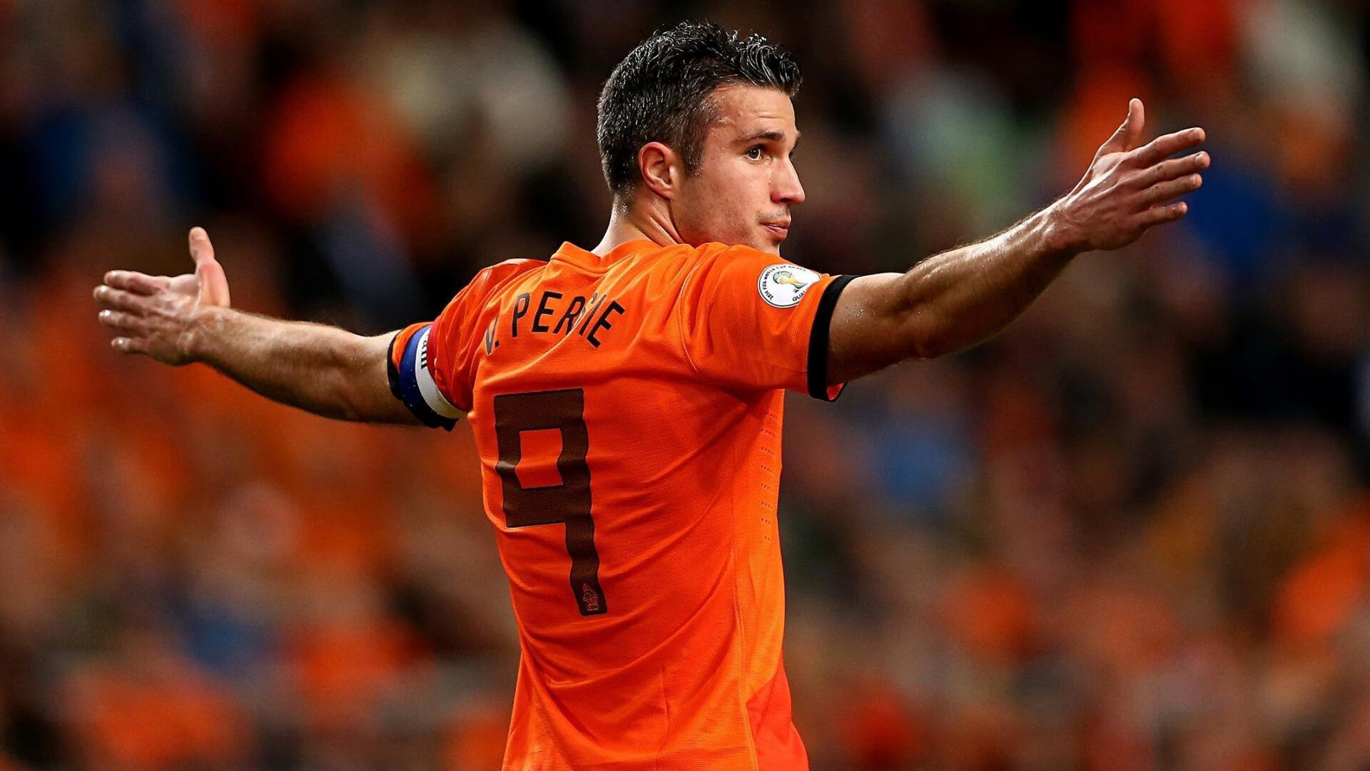 红牛二队轻取法拉利，当新锐的冰蓝色闪电劈开跃马红色王朝的午后